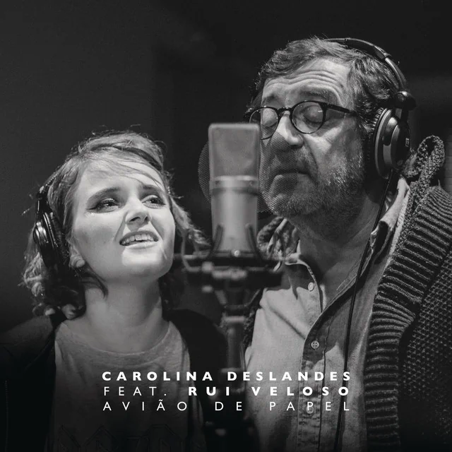 carolinadeslandes-lancamentos-aviao-de-papel